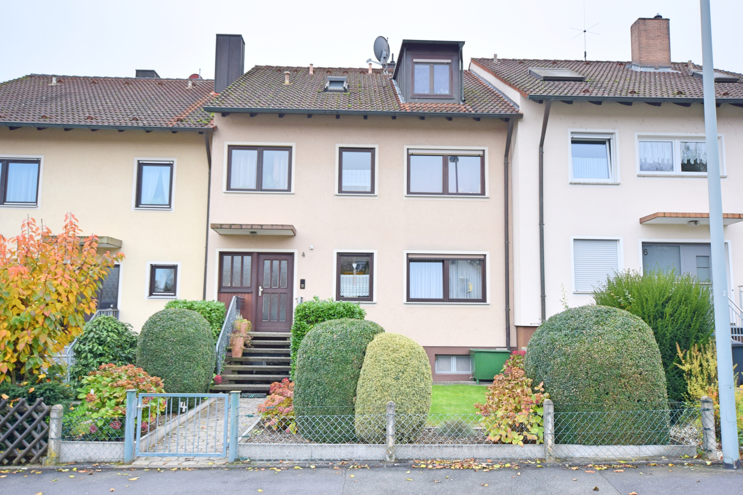 50+ Haus Mit Garten Würzburg, Auf immobilienmarkt.sueddeutsche.de